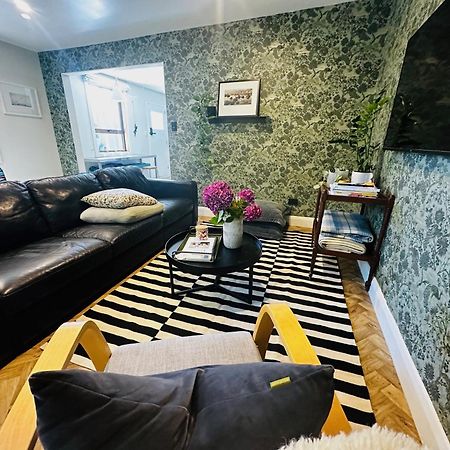 2 Bed Beckenham Beauty - Pet Friendly Villa Christchurch Buitenkant foto